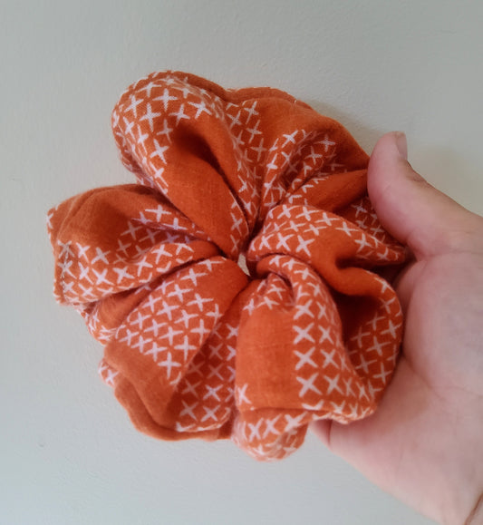 Poutama Scrunchie